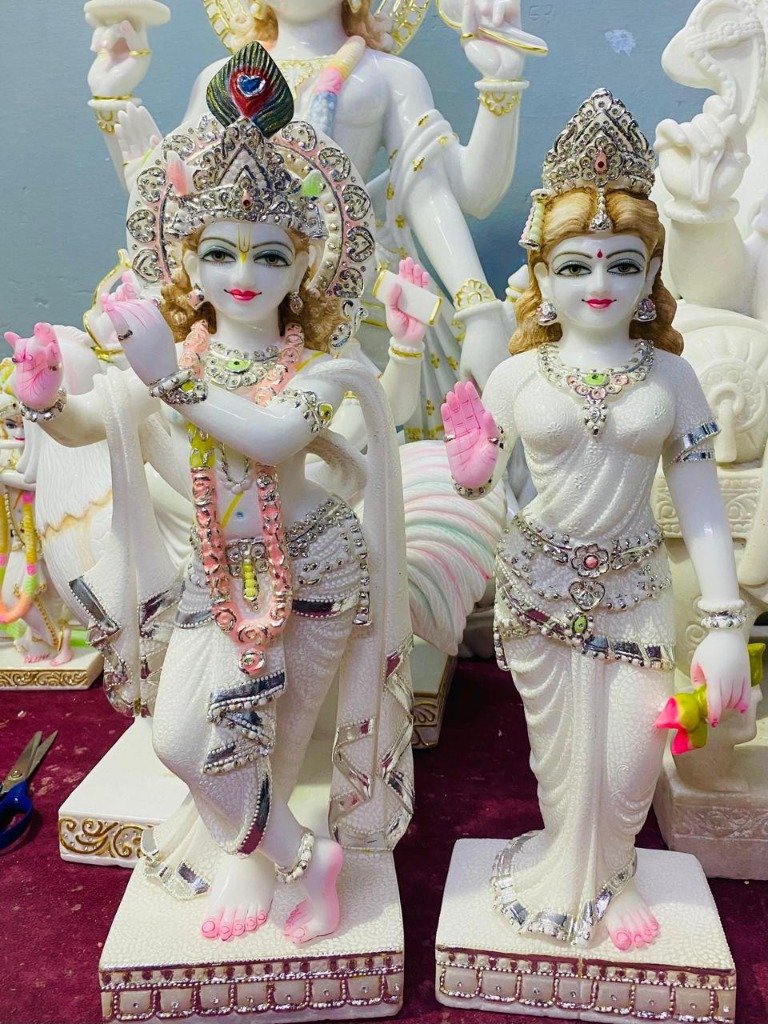 Divine Radha Krishna (Style 9)